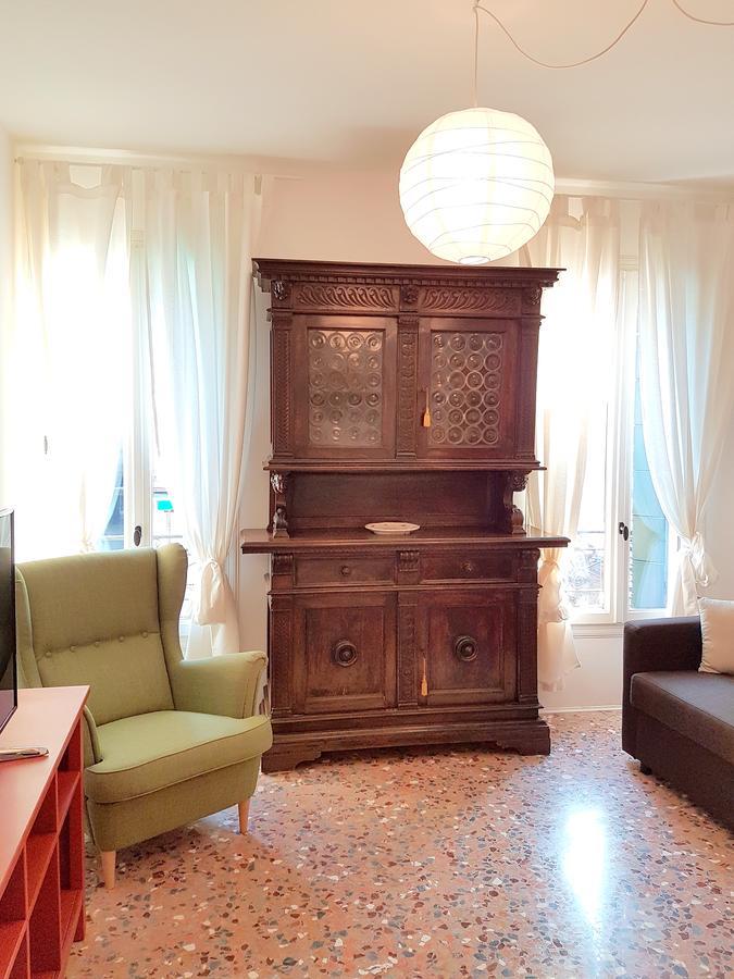 Biennale Giardini Apartment Venice Exterior photo
